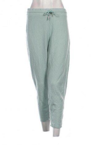 Pantaloni trening de femei Clockhouse, Mărime XL, Culoare Verde, Preț 50,99 Lei