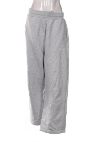 Női sport nadrág Low Lights Studios, Méret M, Szín Szürke, Ár 18 209 Ft