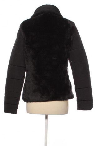 Dámska bunda  Bata, Veľkosť L, Farba Čierna, Cena  33,95 €