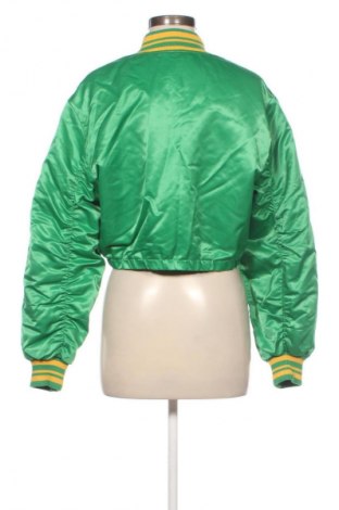 Damenjacke Bershka, Größe M, Farbe Grün, Preis 27,86 €