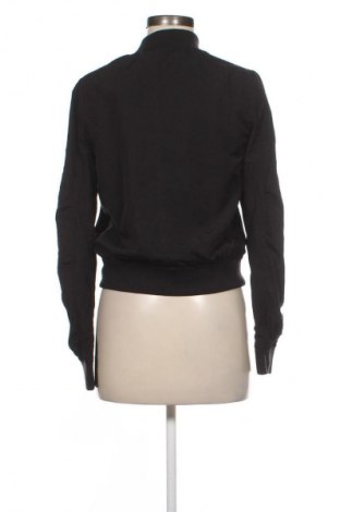 Дамско яке Bershka, Размер M, Цвят Черен, Цена 12,27 €