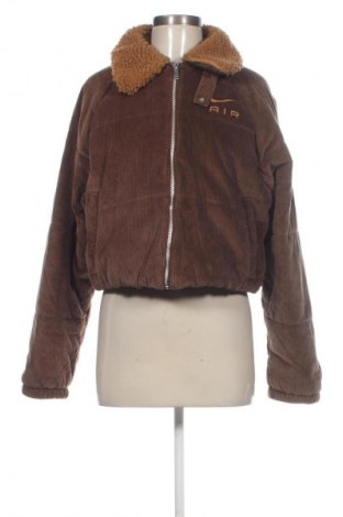Γυναικείο μπουφάν Nike, Μέγεθος M, Χρώμα Καφέ, Τιμή 164,99 €
