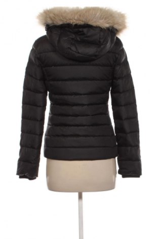 Γυναικείο μπουφάν Tommy Jeans, Μέγεθος XS, Χρώμα Μαύρο, Τιμή 224,99 €