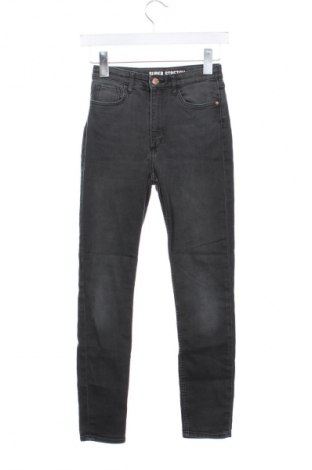 Kinderjeans H&M, Größe 9-10y/ 140-146 cm, Farbe Schwarz, Preis 16,30 €
