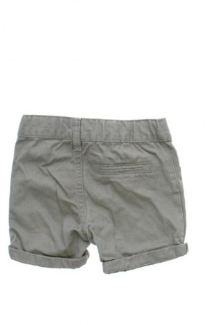 Kinder Shorts Primark, Größe 3-6m/ 62-68 cm, Farbe Grün, Preis 7,10 €
