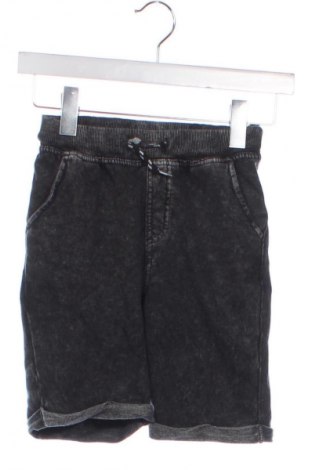 Kinder Shorts X-Mail, Größe 5-6y/ 116-122 cm, Farbe Grau, Preis 7,00 €