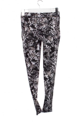 Dětské legíny  SOC, Velikost 12-13y/ 158-164 cm, Barva Vícebarevné, Cena  199,00 Kč