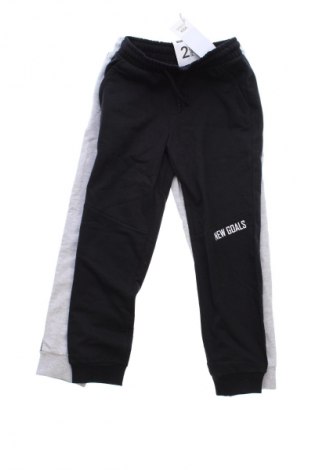 Dětský komplet  Pepco, Velikost 6-7y/ 122-128 cm, Barva Vícebarevné, Cena  451,00 Kč