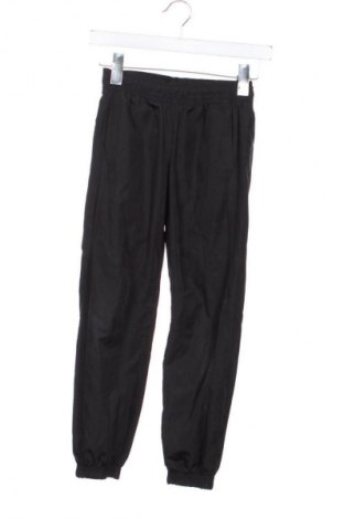 Παιδική κάτω φόρμα Adidas, Μέγεθος 8-9y/ 134-140 εκ., Χρώμα Μαύρο, Τιμή 15,41 €