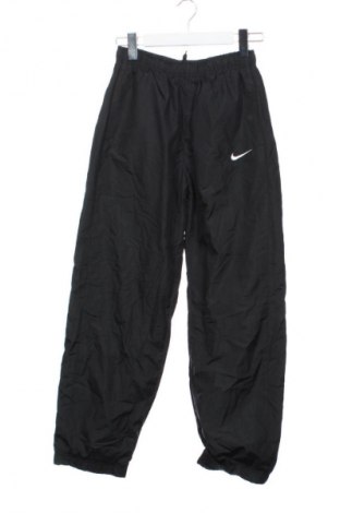 Dětské tepláky Nike, Velikost 11-12y/ 152-158 cm, Barva Černá, Cena  559,00 Kč