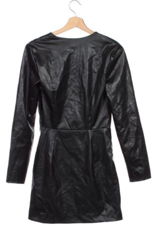 Kožené šaty  Zara, Velikost S, Barva Černá, Cena  289,00 Kč