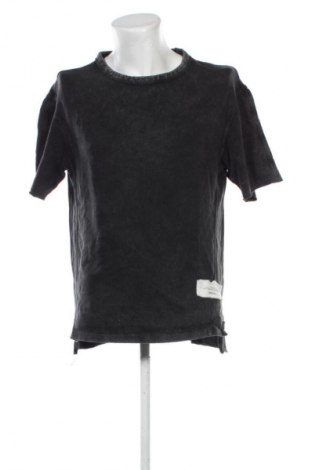 Pánské tričko  Bershka, Velikost S, Barva Šedá, Cena  432,00 Kč