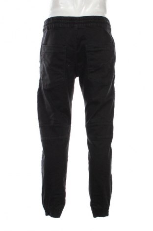 Męskie jeansy Cropp, Rozmiar M, Kolor Czarny, Cena 133,96 zł