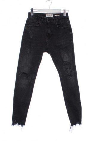 Męskie jeansy Pull&Bear, Rozmiar S, Kolor Czarny, Cena 106,90 zł