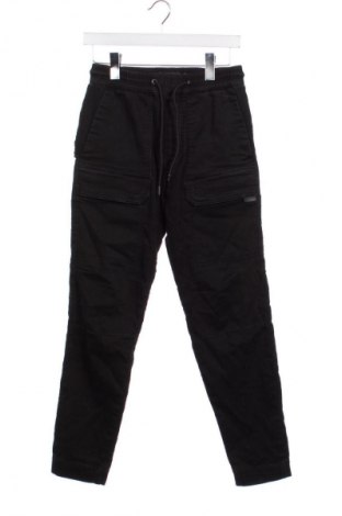 Férfi nadrág Pull&Bear, Méret XS, Szín Fekete, Ár 8 264 Ft