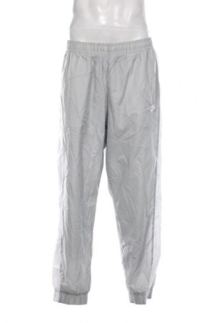 Pantaloni trening de bărbați Nike, Mărime XXL, Culoare Gri, Preț 151,99 Lei