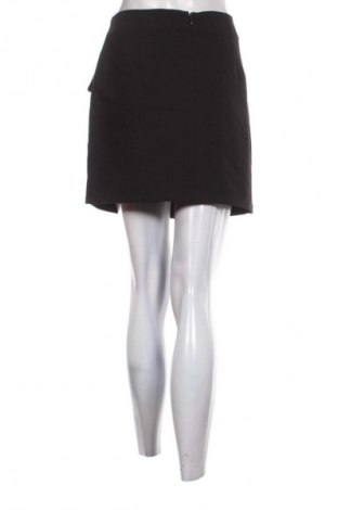 Пола Amisu, Размер M, Цвят Черен, Цена 5,11 €