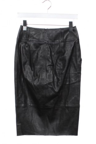 Szoknya BOSS, Méret XS, Szín Fekete, Ár 25 999 Ft