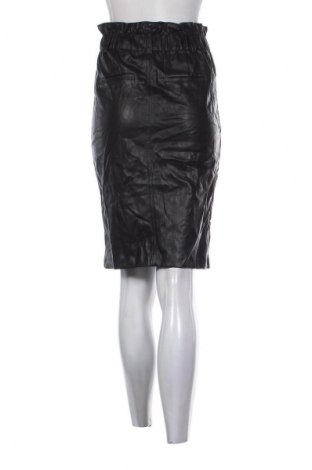 Szoknya Bershka, Méret S, Szín Fekete, Ár 2 429 Ft