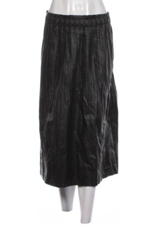 Пола C&A, Размер L, Цвят Черен, Цена 7,66 €