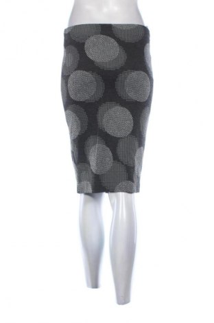 Пола Daphne, Размер S, Цвят Многоцветен, Цена 21,00 €