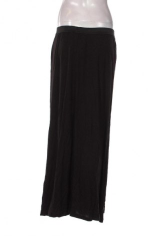 Sukně Esmara, Velikost L, Barva Černá, Cena  333,00 Kč