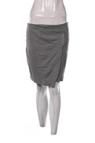 Rock Esprit, Größe L, Farbe Grau, Preis € 7,99