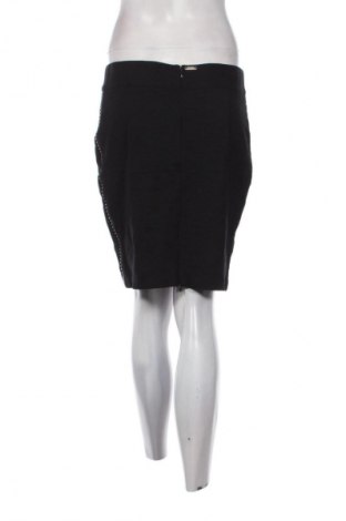 Szoknya Guess, Méret XL, Szín Fekete, Ár 10 959 Ft