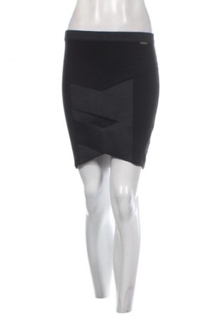 Пола Guess, Размер S, Цвят Черен, Цена 20,45 €