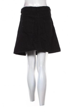 Пола Monki, Размер L, Цвят Черен, Цена 9,71 €