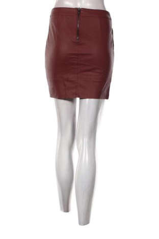 Пола ONLY, Размер S, Цвят Червен, Цена 4,60 €