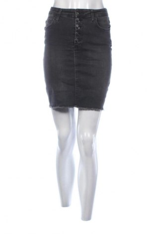 Rock ONLY, Größe M, Farbe Grau, Preis € 14,00