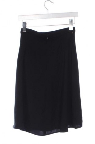 Szoknya Poema, Méret XS, Szín Fekete, Ár 8 640 Ft