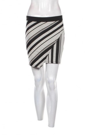 Пола Reserved, Размер S, Цвят Многоцветен, Цена 10,00 €