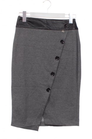 Sukně Rinascimento, Velikost XS, Barva Vícebarevné, Cena  349,00 Kč