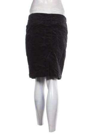 Пола United Colors Of Benetton, Размер XL, Цвят Черен, Цена 9,20 €