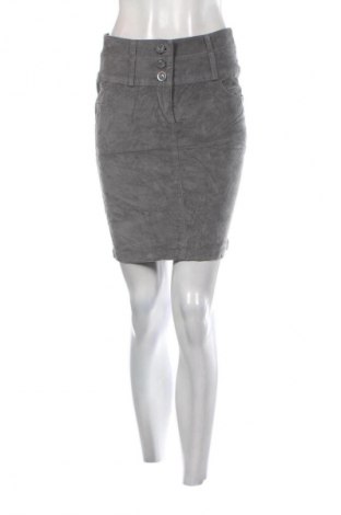 Rock United Colors Of Benetton, Größe M, Farbe Grau, Preis € 8,99