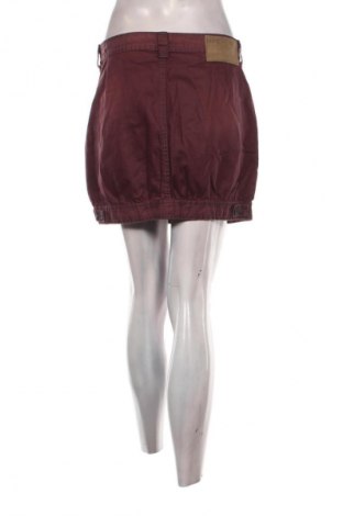 Пола United Colors Of Benetton, Размер XL, Цвят Червен, Цена 9,20 €