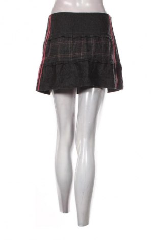 Rock United Colors Of Benetton, Größe M, Farbe Mehrfarbig, Preis 10,99 €