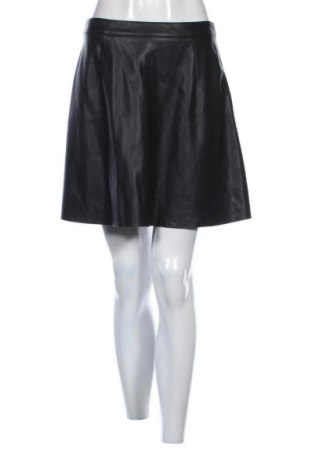 Sukňa VILA, Veľkosť M, Farba Čierna, Cena  16,11 €