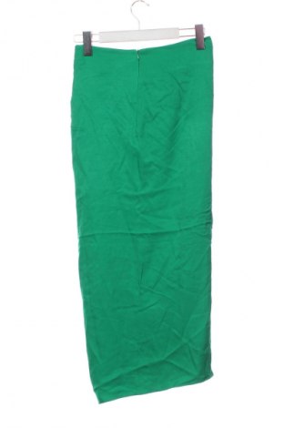 Пола Zara, Размер XS, Цвят Зелен, Цена 13,80 €