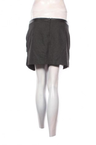 Пола Zara, Размер M, Цвят Многоцветен, Цена 6,64 €