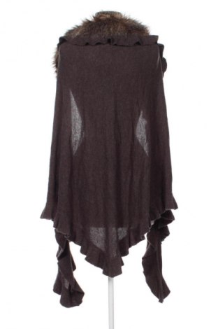 Poncsó Comma,, Méret M, Szín Barna, Ár 33 058 Ft