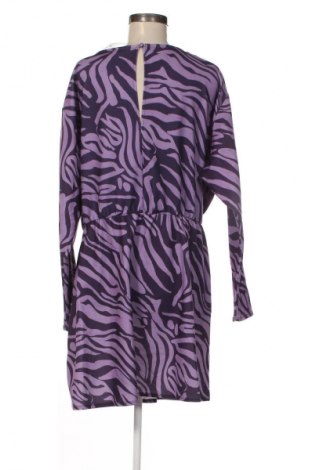 Рокля ASOS, Размер XL, Цвят Многоцветен, Цена 16,87 €