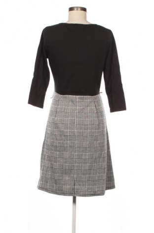 Kleid About You, Größe M, Farbe Mehrfarbig, Preis € 41,99