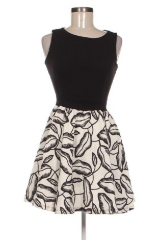 Ruha Artigli, Méret M, Szín Sokszínű, Ár 9 369 Ft