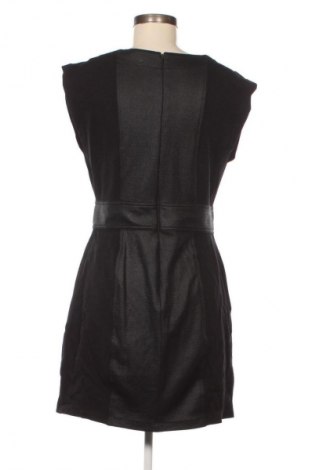 Šaty  BCBG Max Azria, Velikost M, Barva Černá, Cena  879,00 Kč