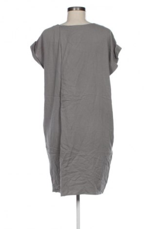 Φόρεμα Belly Button, Μέγεθος M, Χρώμα Γκρί, Τιμή 19,95 €