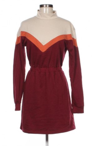 Šaty  Bershka, Veľkosť M, Farba Viacfarebná, Cena  15,01 €