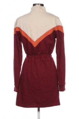 Šaty  Bershka, Veľkosť M, Farba Viacfarebná, Cena  15,01 €